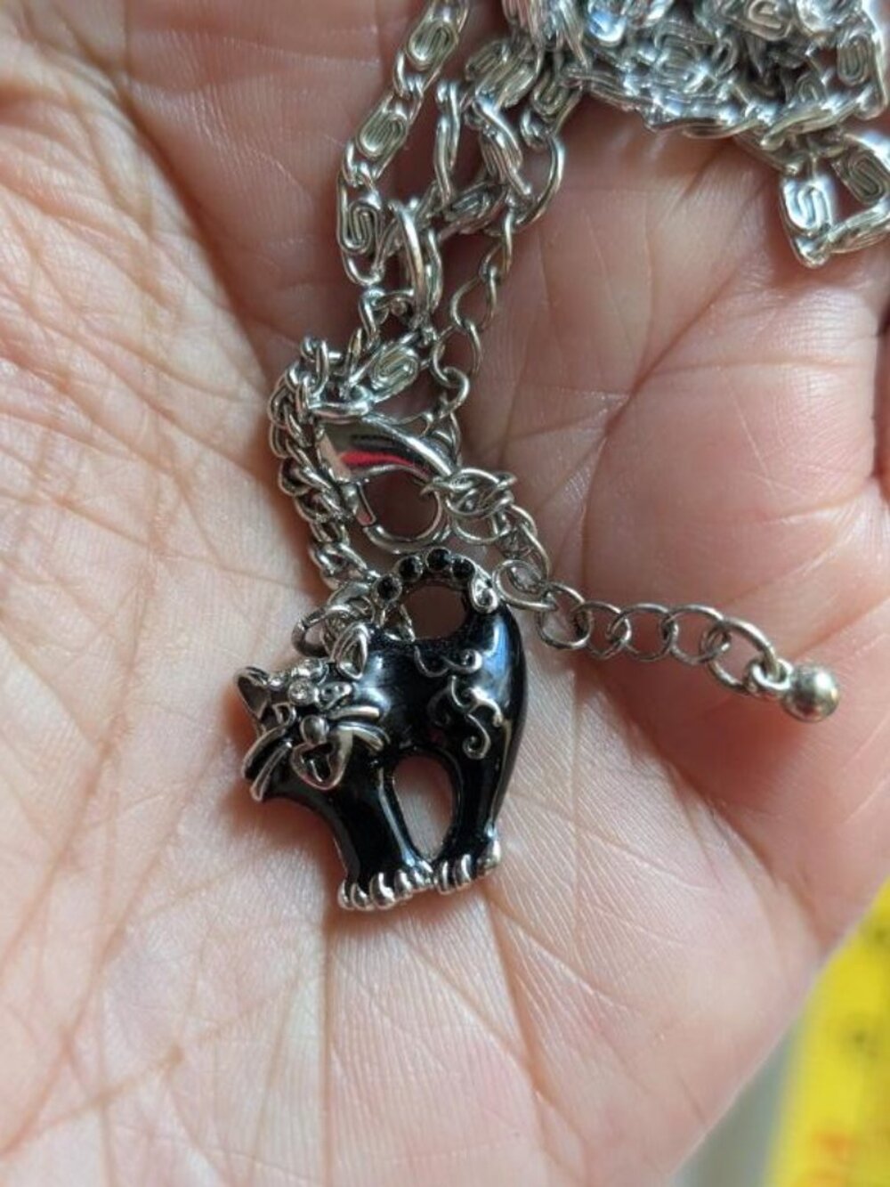 Vintage Halloween Enamel Black Cat Pendant Necklace. Check pictures for Details